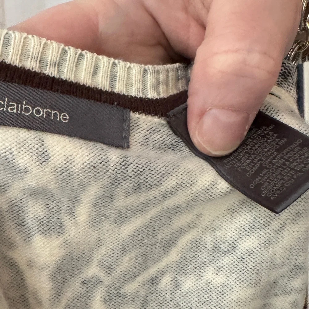 Liz Claiborne animal tiger print cardigan - Picture 2 of 7